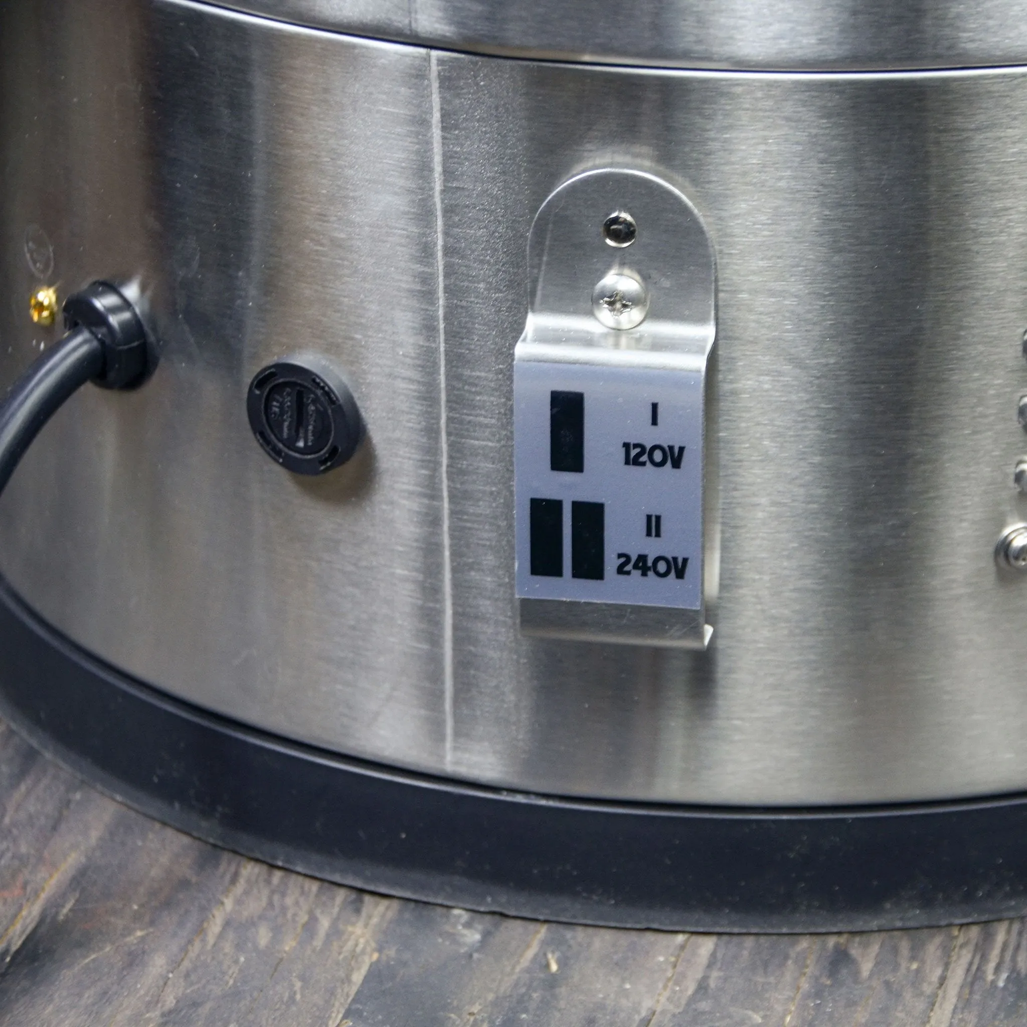 ANVIL Foundry™ 6.5 Gallon All-In-One Electric Brewing System w/ Pump