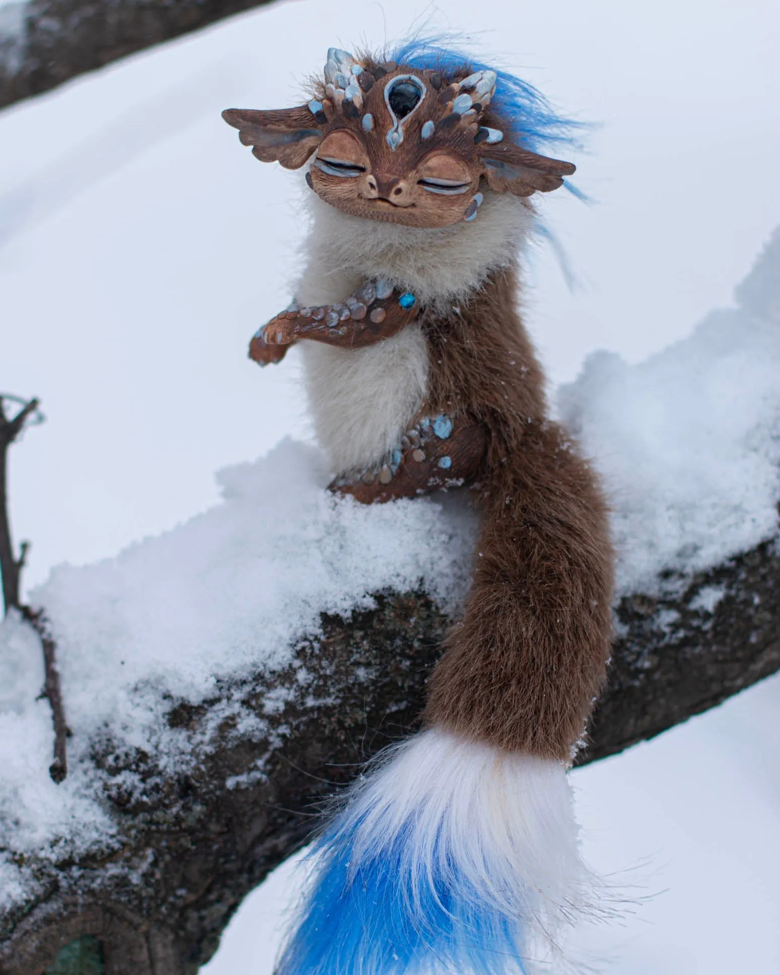 Brown baby dragon (sleepy)