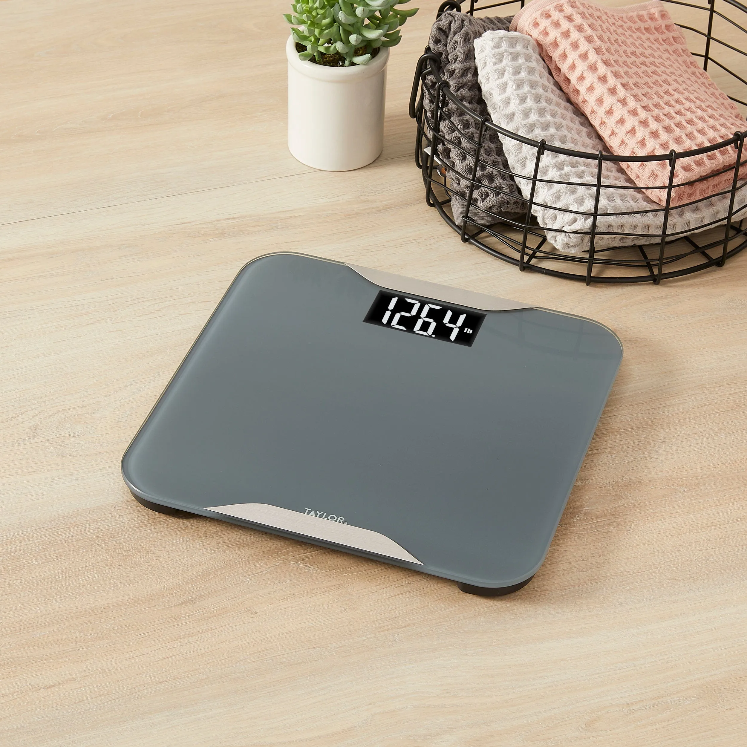 Digital Glass Scale in Charcoal