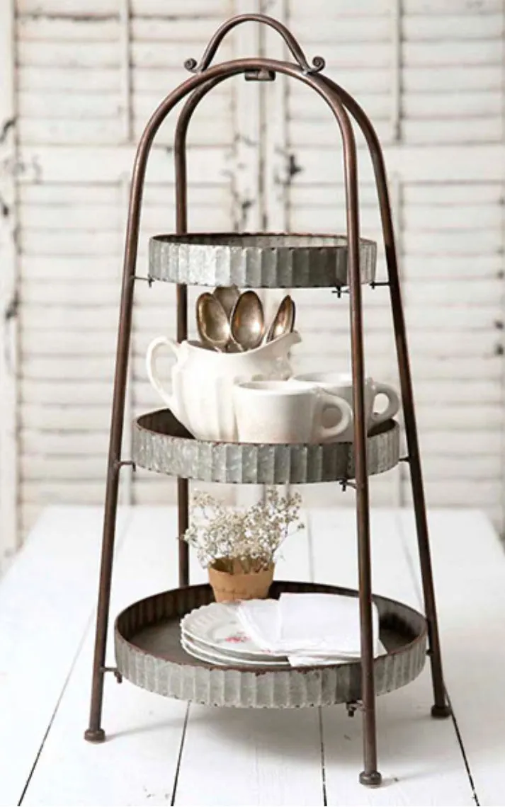 Farmhouse 3~Tiered Round Tray Display